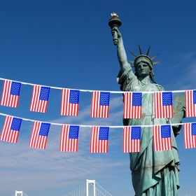 1pcs American Flag; American Flag Decor; banner Flags; Independence Day Banner American Flag; Flag banner; Suitable For Patriotic Events; Sports; (Items: 196.85 inch 20 Flags)